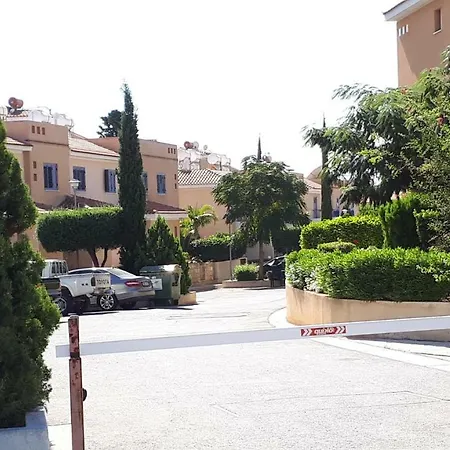 Iris Village Holiday * بافوس